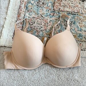 NEW- SKIMS Fits Everybody Push Up Demi Bra in 40D